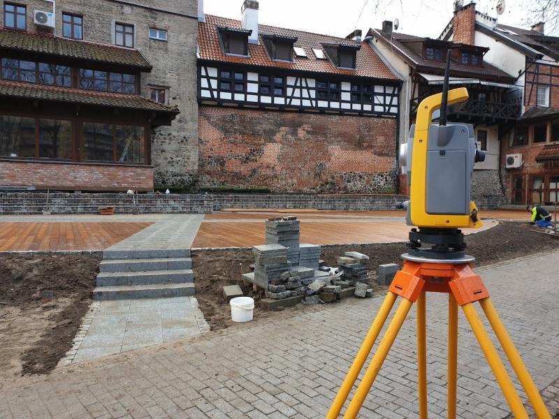 Budowa małej architektury na terenie Starego Miasta w Olsztynie 02