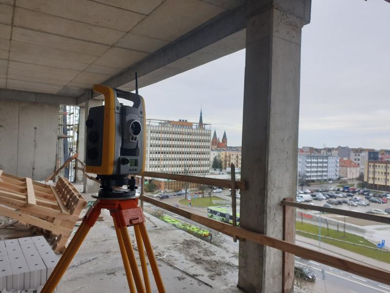 Obsługa montażu sieci wewnętrznych w budynku Centaurus w Olsztynie 01