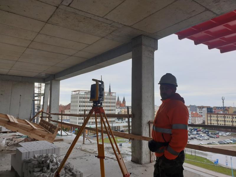 Obsługa montażu sieci wewnętrznych w budynku Centaurus w Olsztynie 02